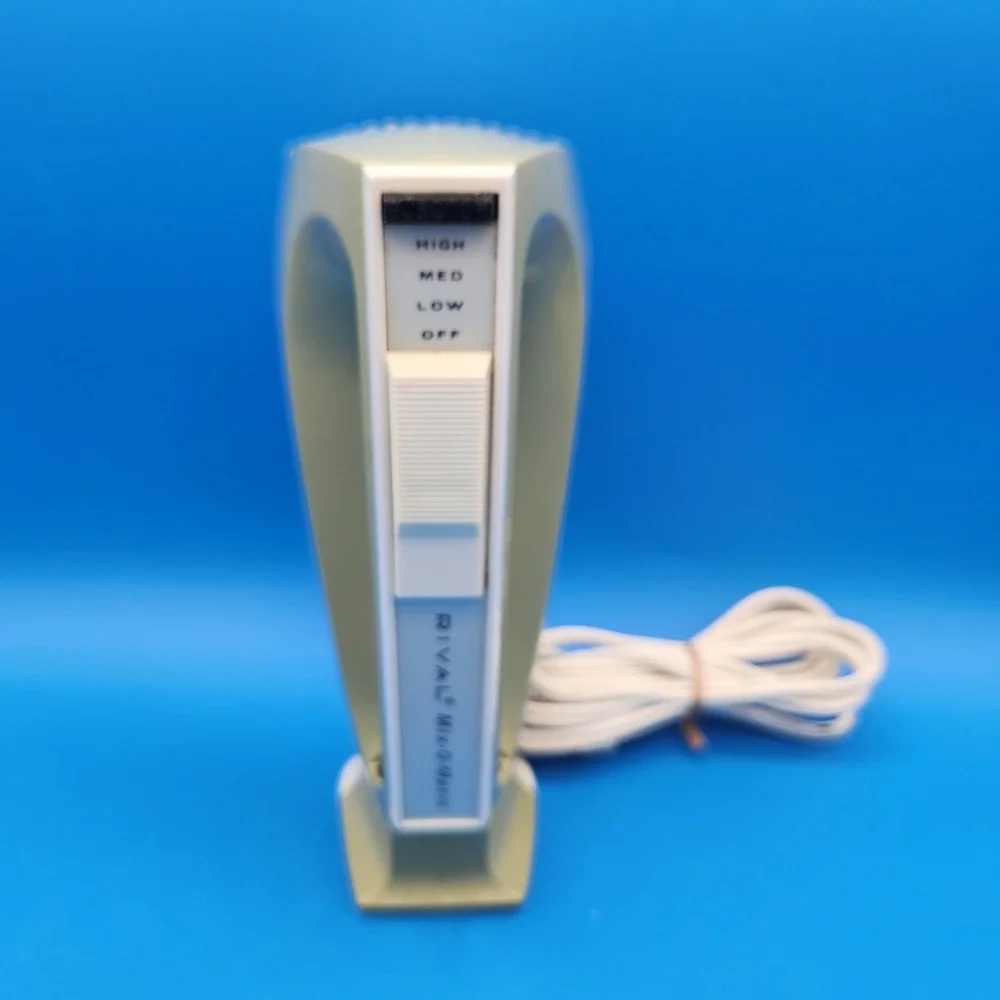 Vintage Rival Mix-O-Matic Hand Mixer Avocado Green Model 436B 3-Speed